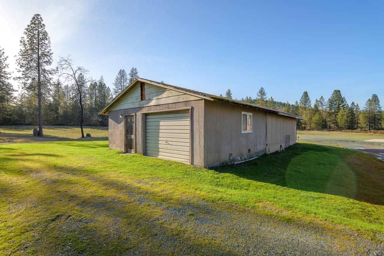 Listing Image 80