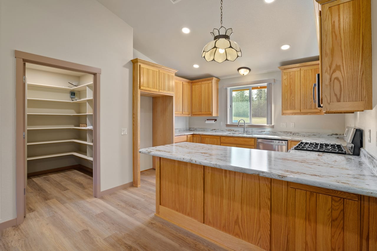 Listing Image 87