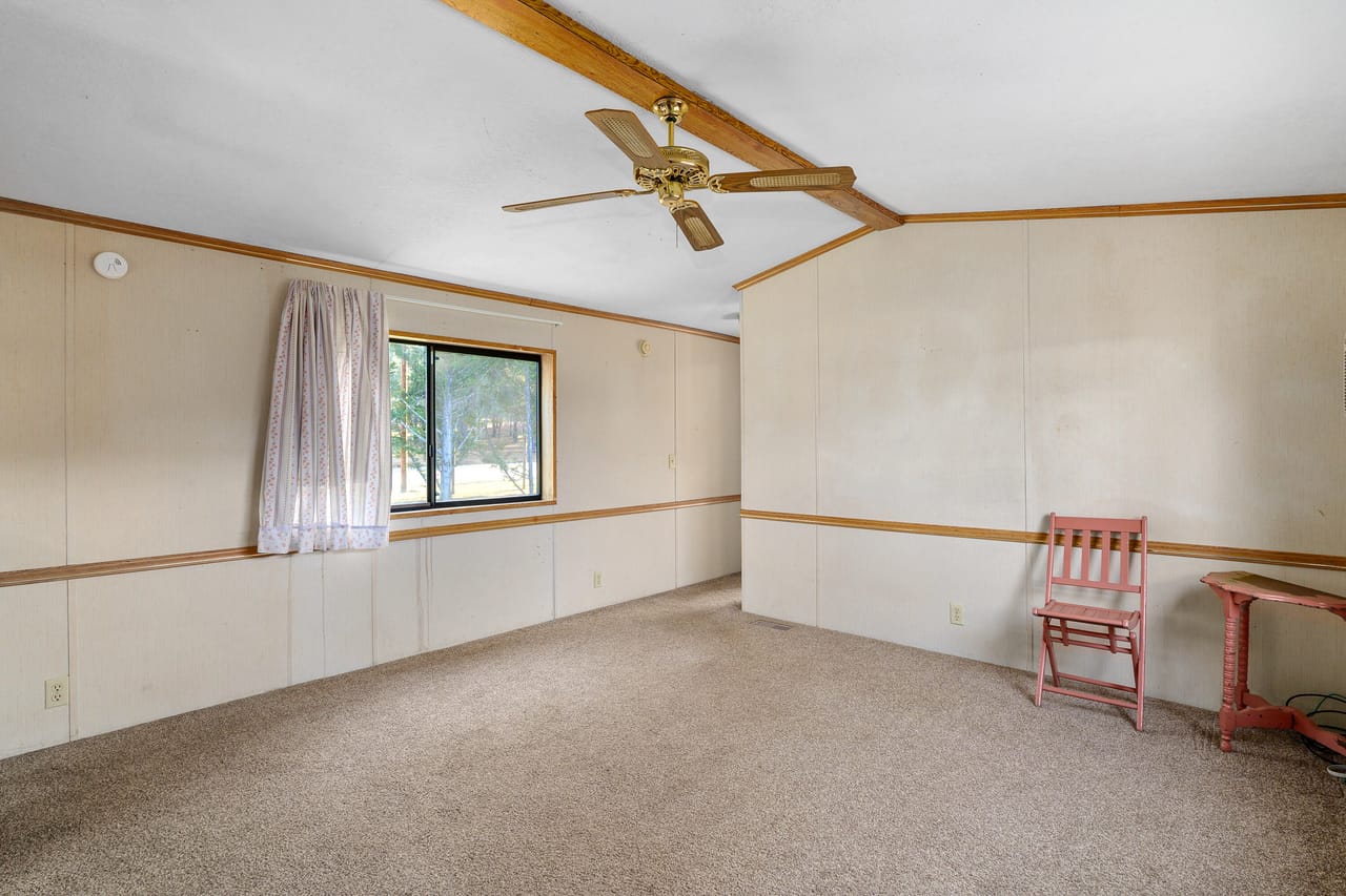 Listing Image 103