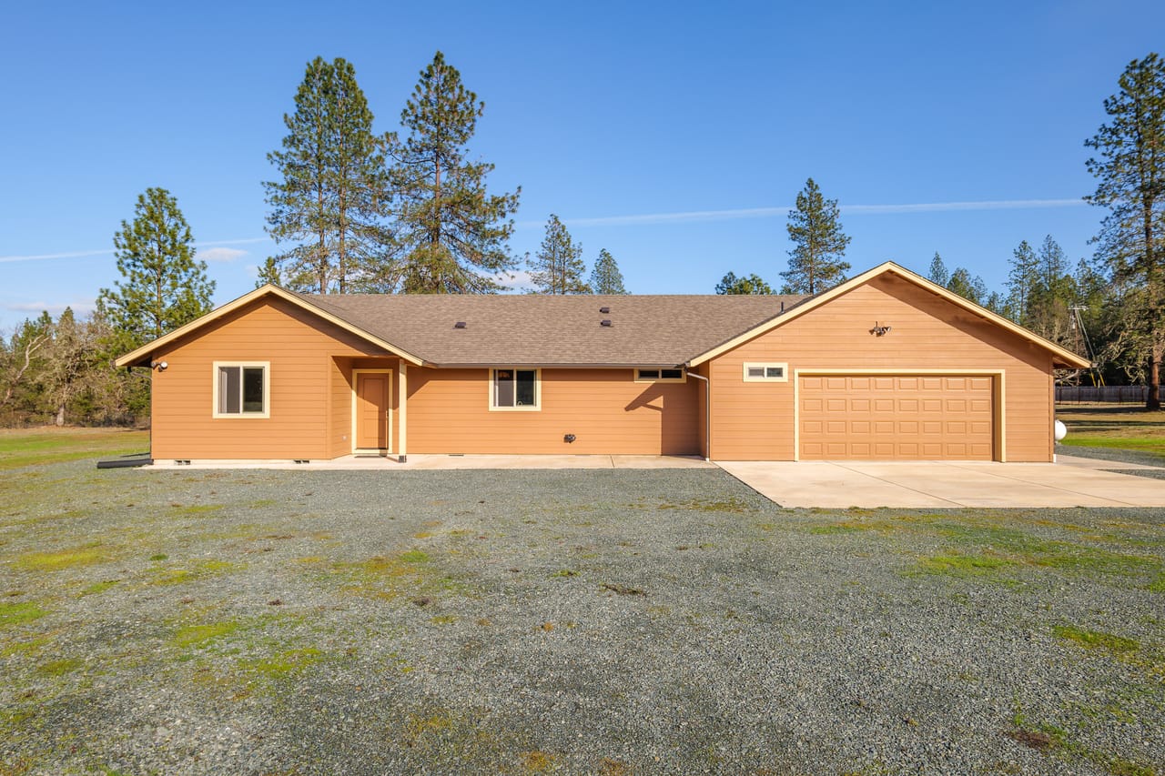 Listing Image 129