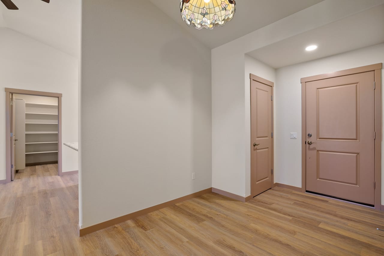 Listing Image 133