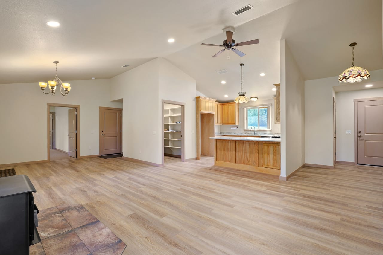 Listing Image 134