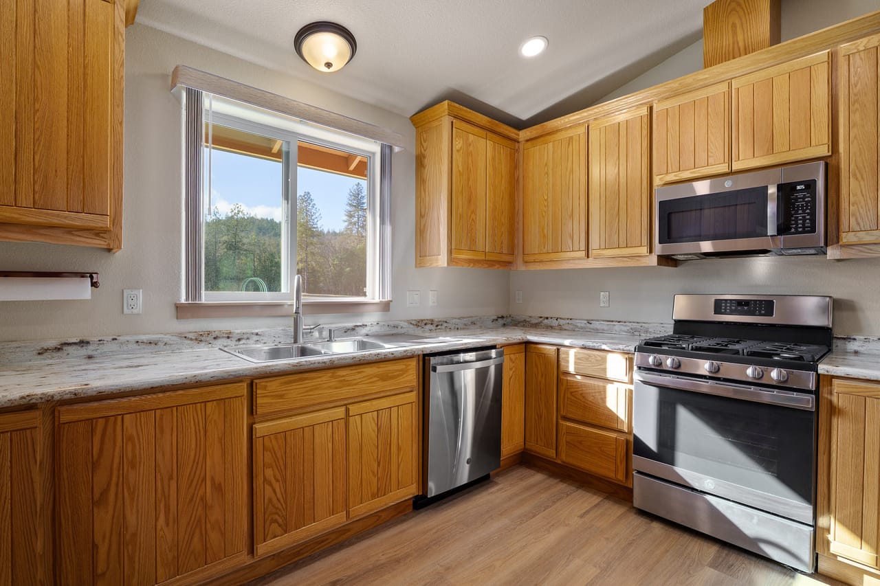 Listing Image 137