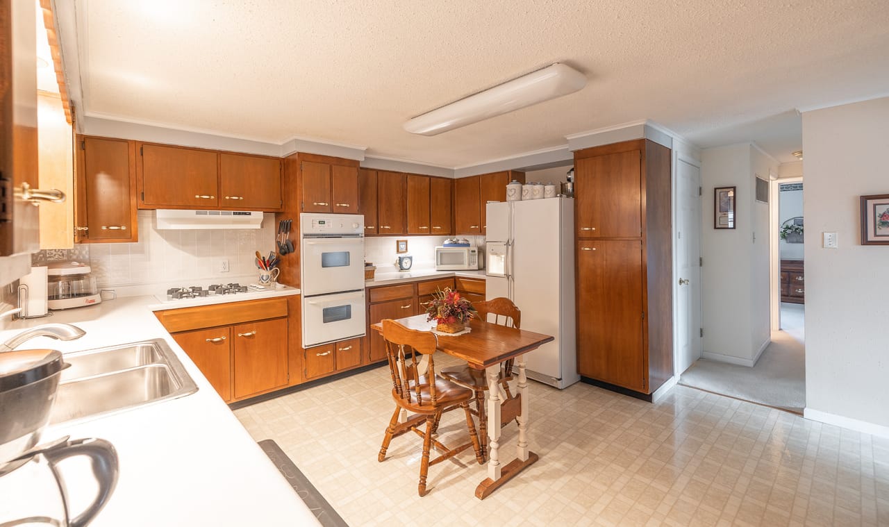 Listing Image 141