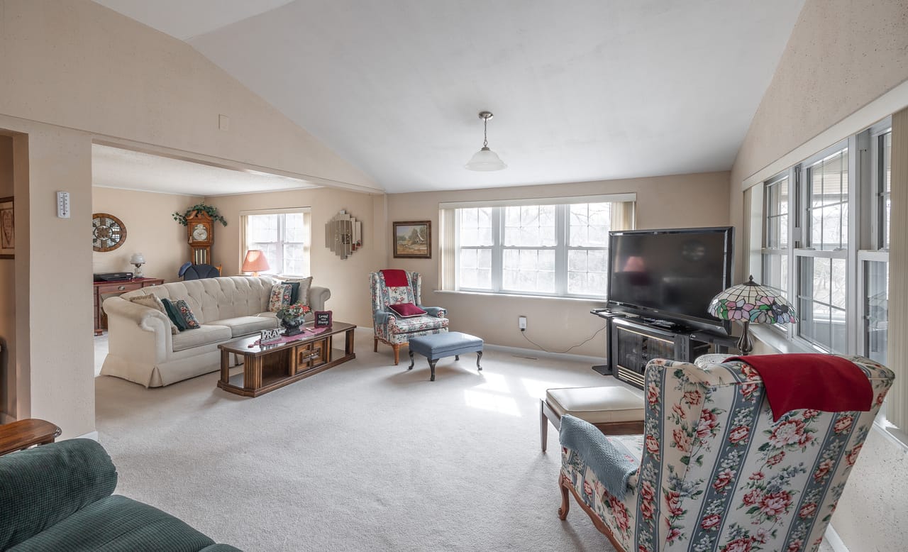 Listing Image 85