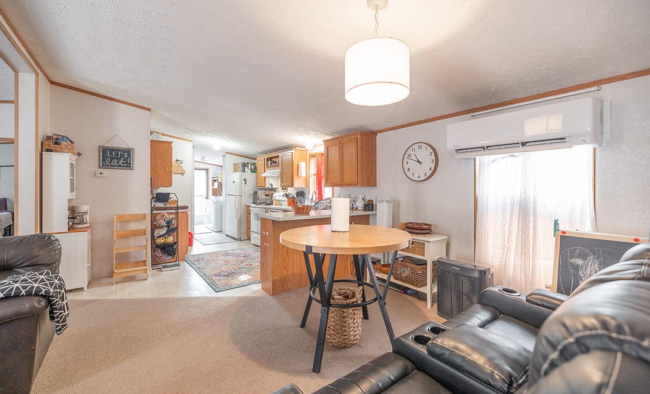 Listing Image 123