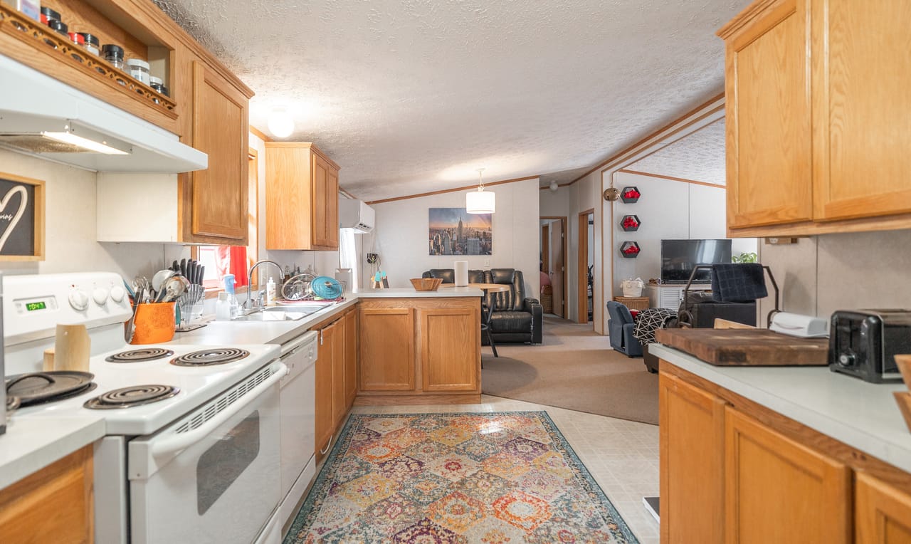 Listing Image 66