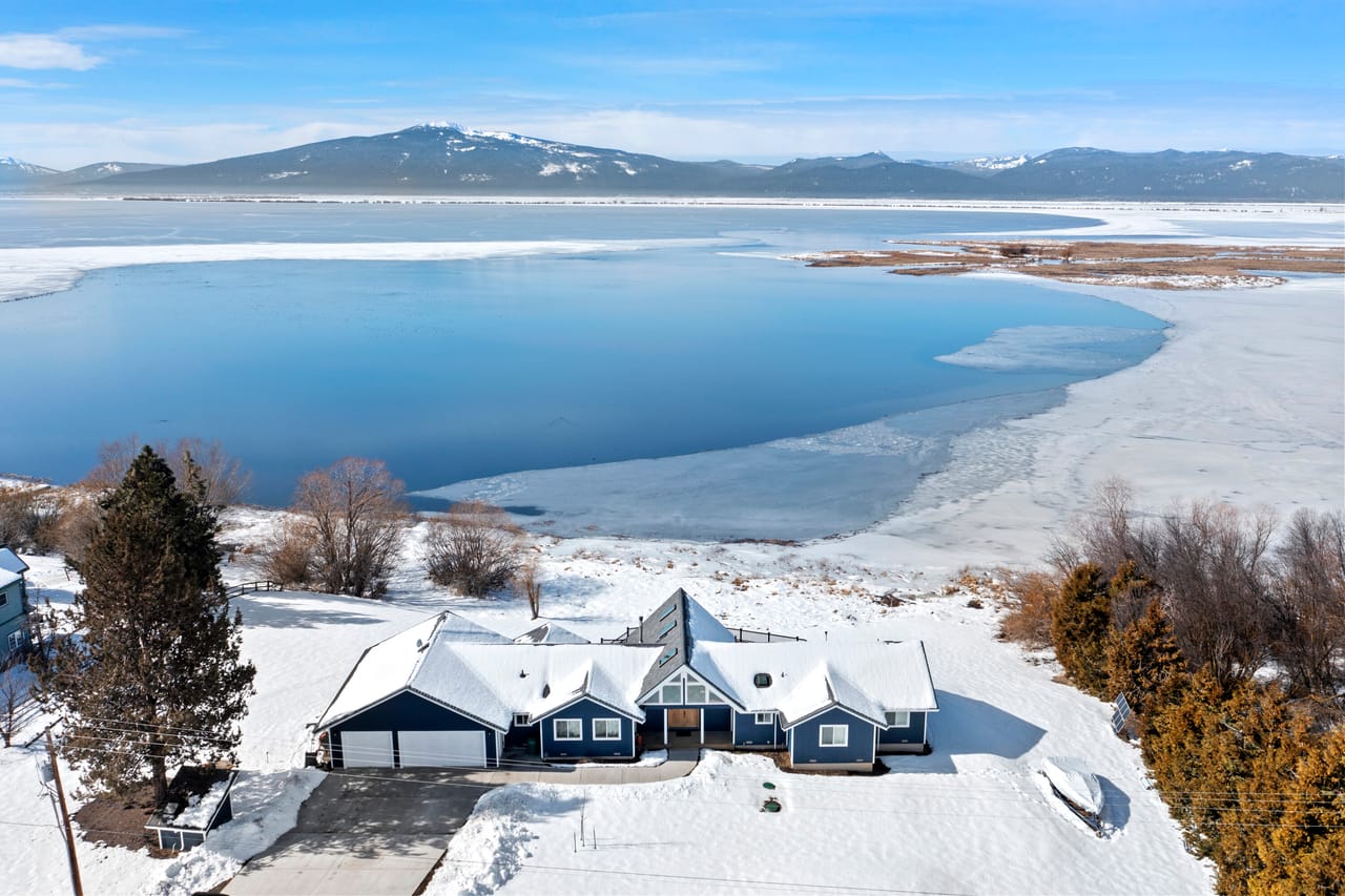 Stunning Lakefront Home Living on Agency Lake 38038 Modoc Point Rd, Chiloquin, OR