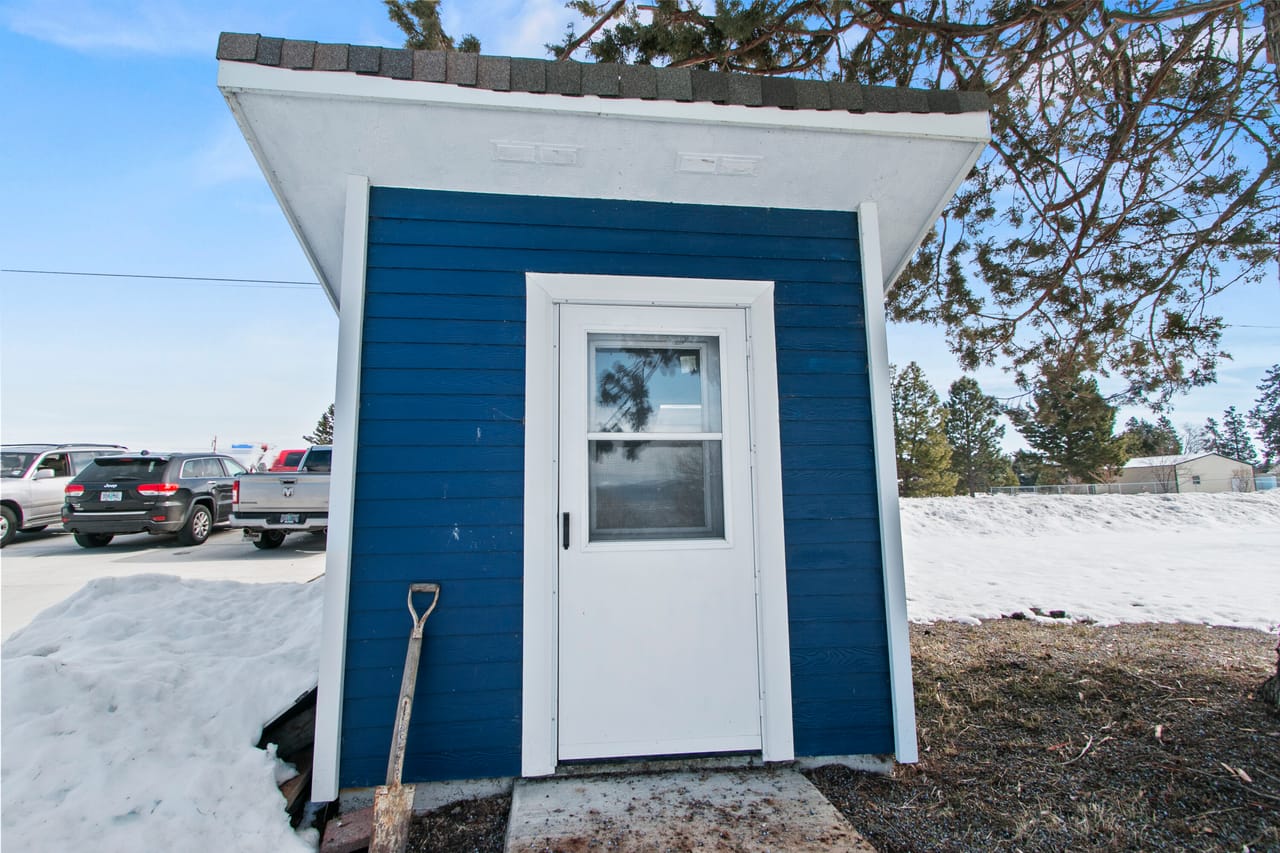 Stunning Lakefront Home Living on Agency Lake 38038 Modoc Point Rd, Chiloquin, OR