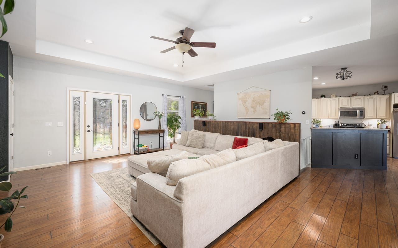 Listing Image 126