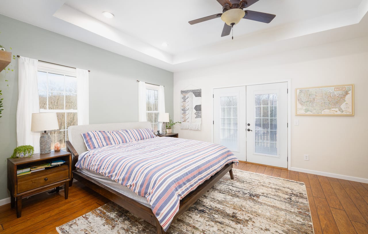 Listing Image 140