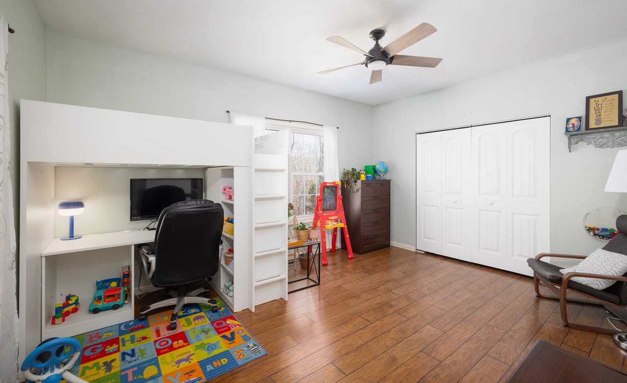 Listing Image 148