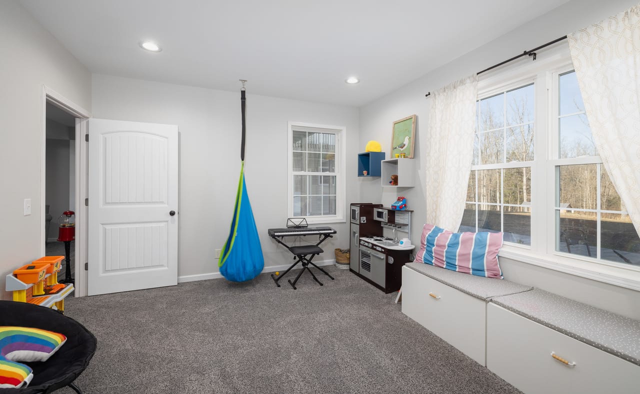 Listing Image 101