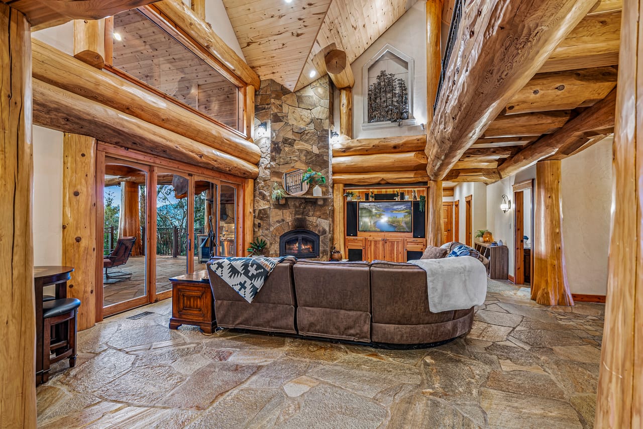Listing Image 105