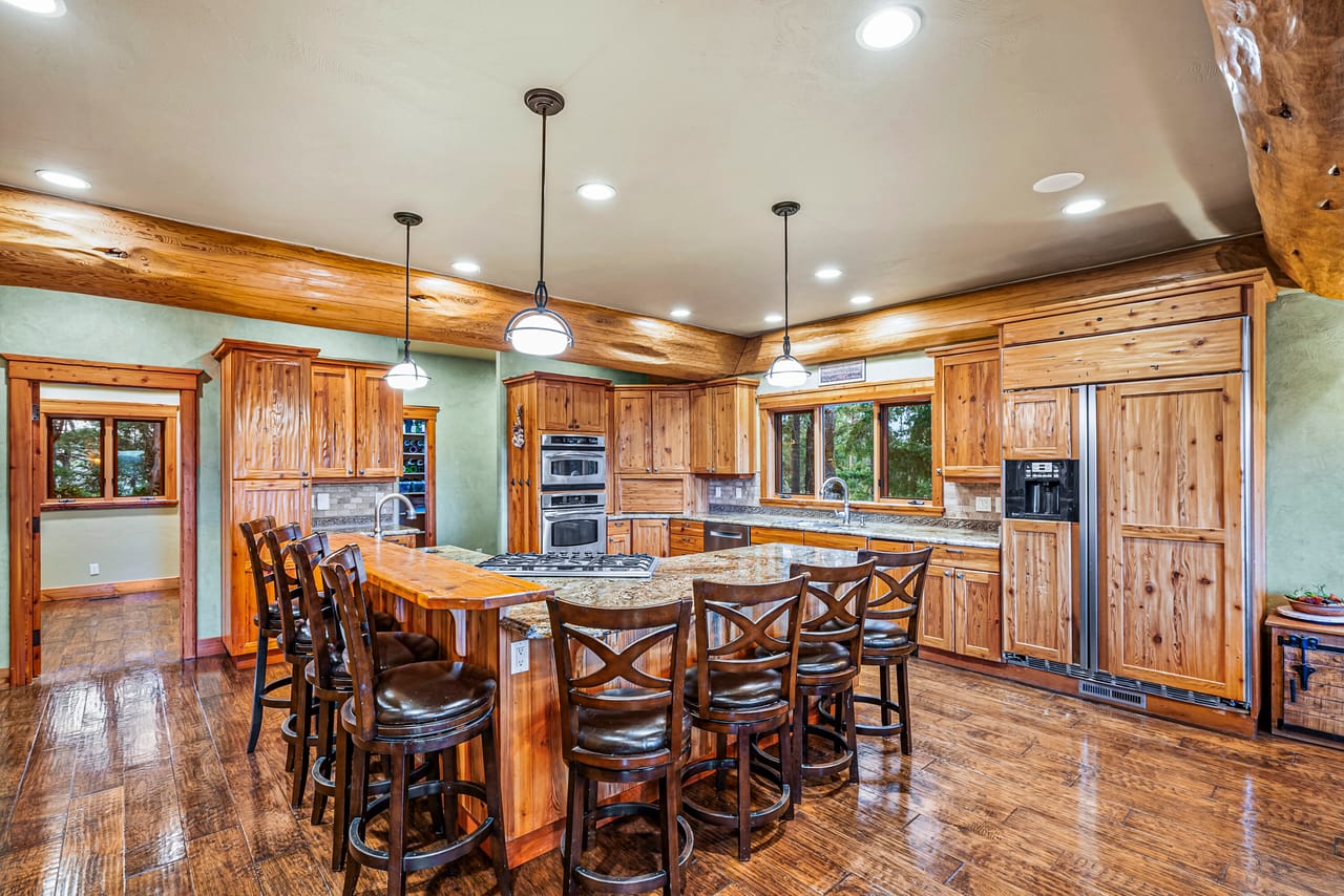 Listing Image 106