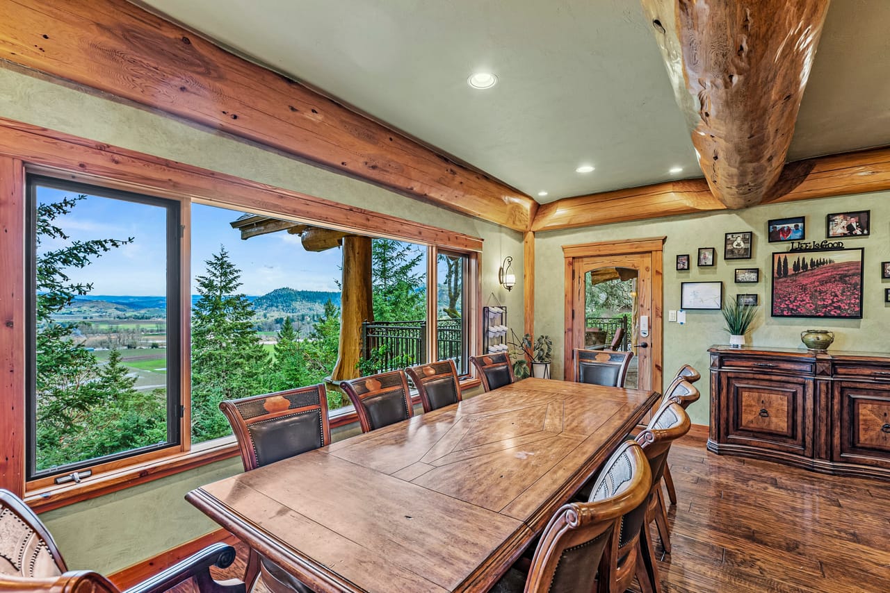 Listing Image 112