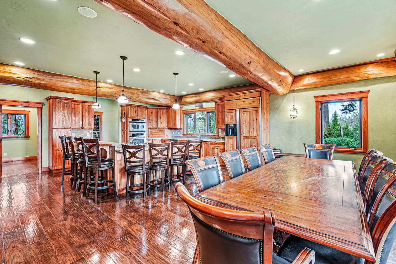 Listing Image 114