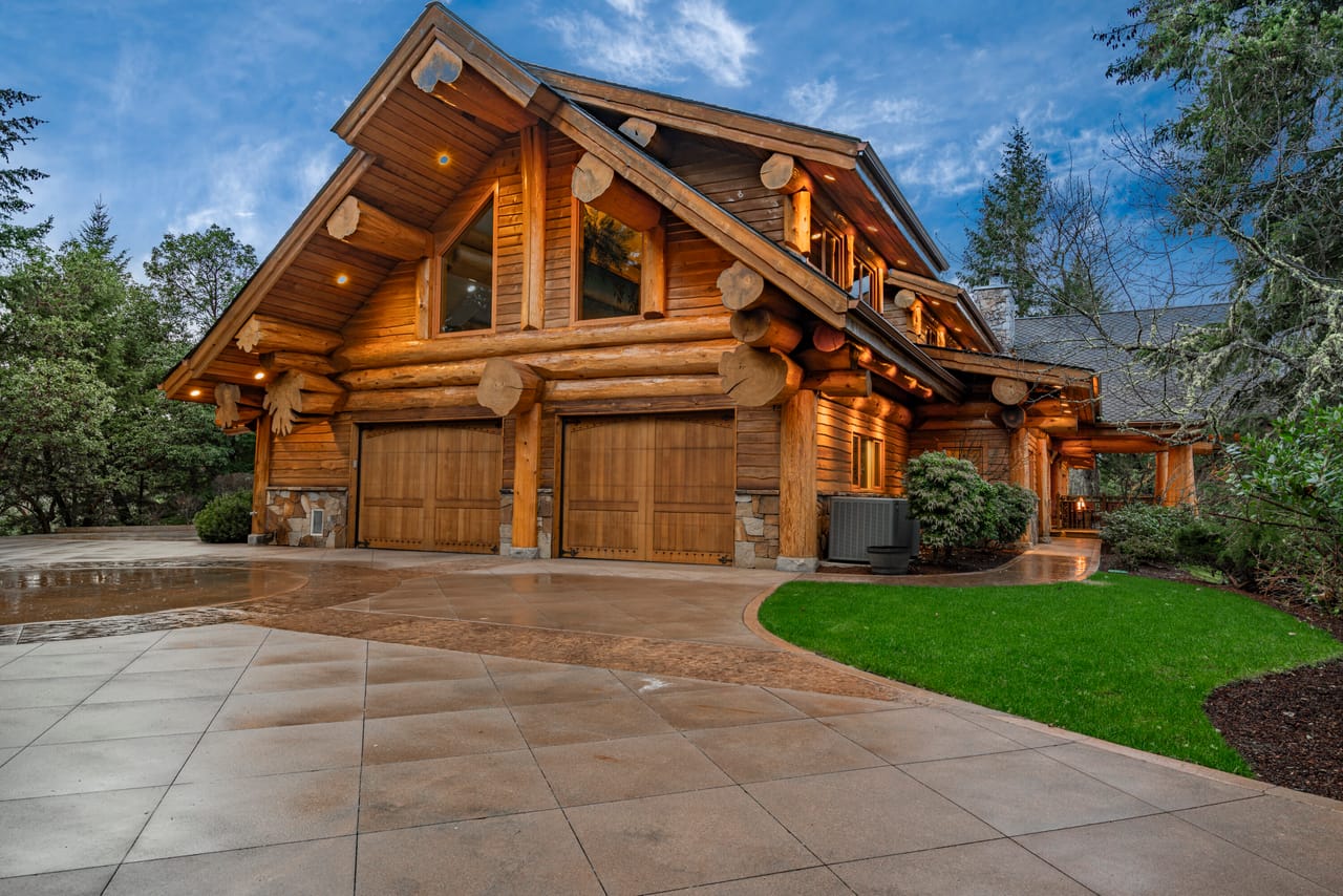 Listing Image 127