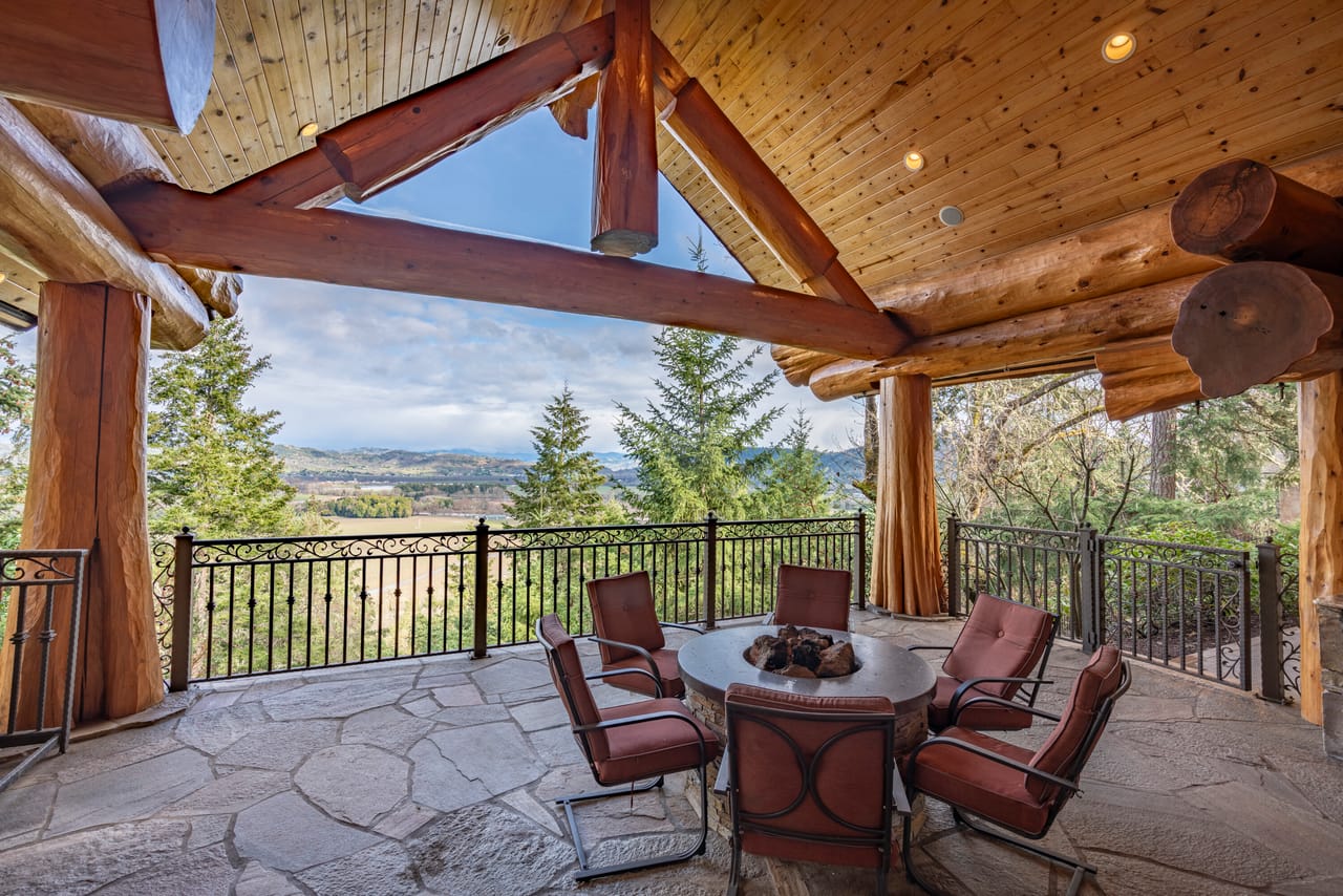 Listing Image 129