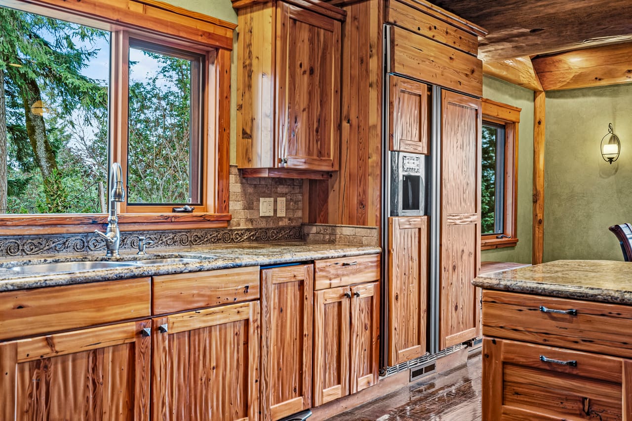 Listing Image 143