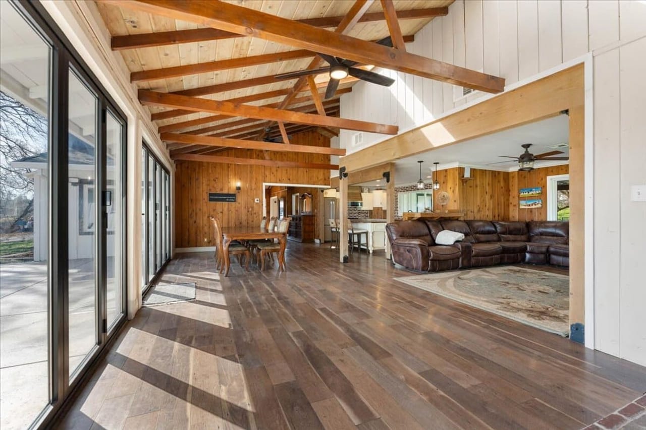 Listing Image 106