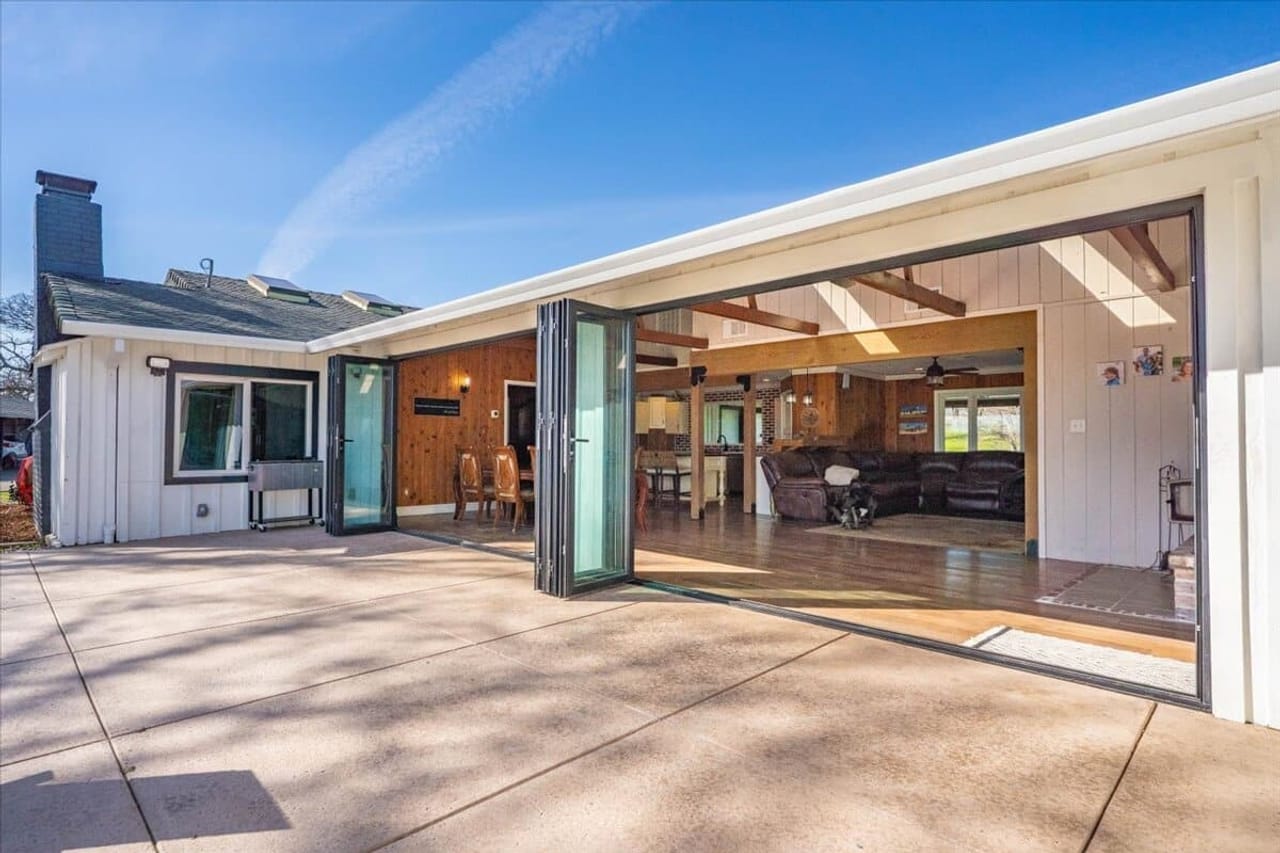 Listing Image 110