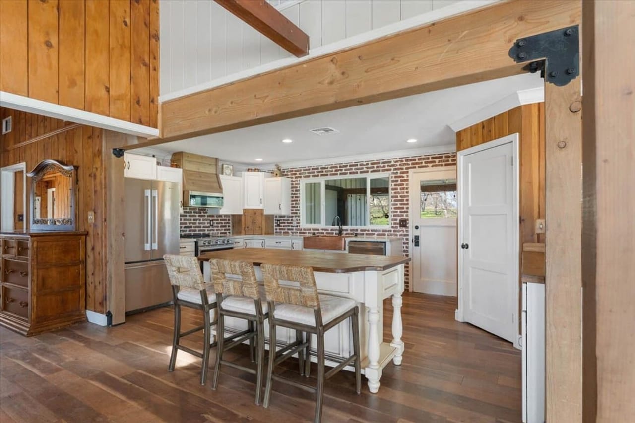 Listing Image 114