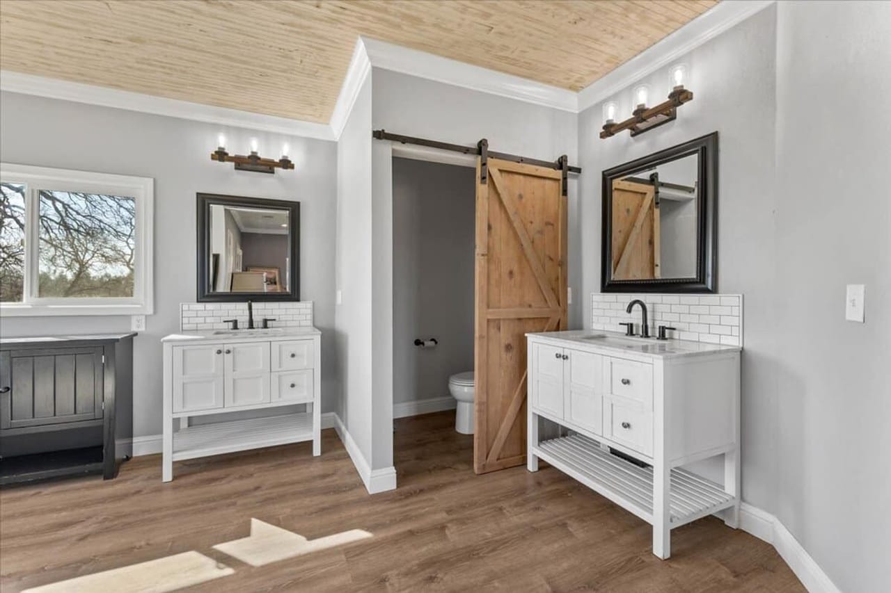 Listing Image 123