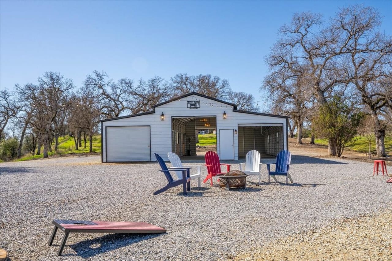 Listing Image 80