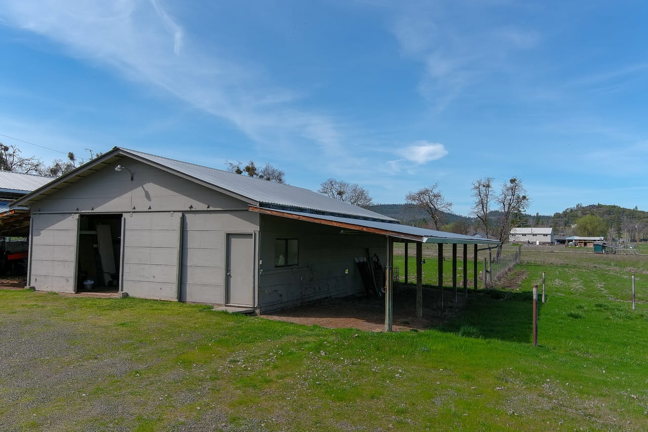 Listing Image 42