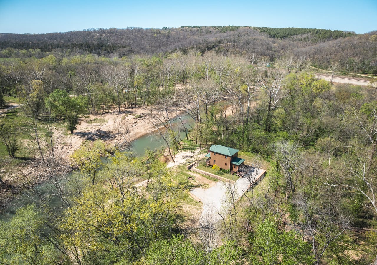 Tight Lines Lodge