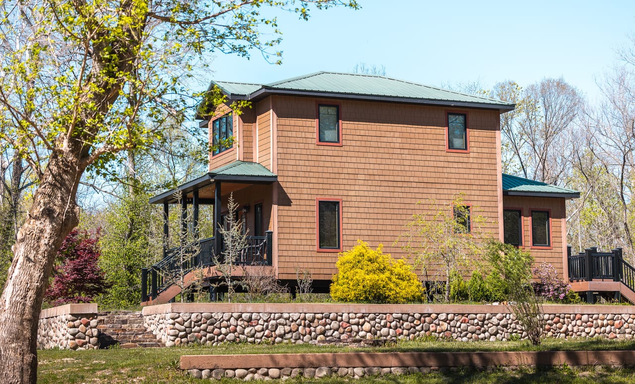 Tight Lines Lodge
