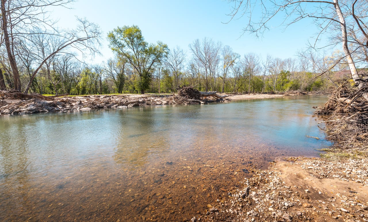 Tight Lines Lodge