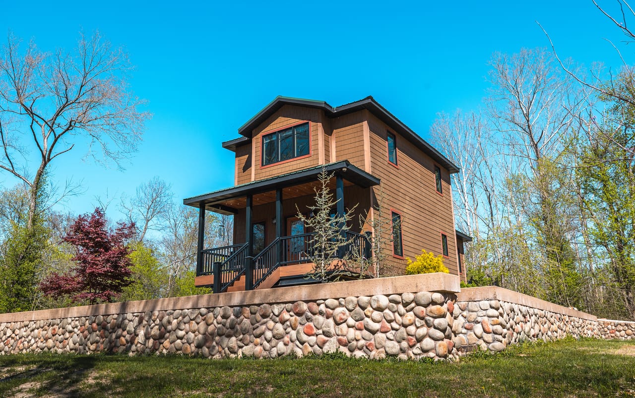 Tight Lines Lodge
