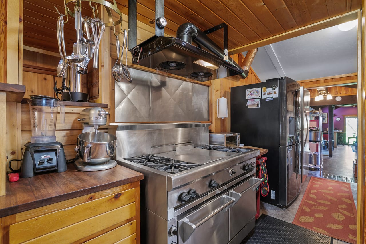 Listing Image 100