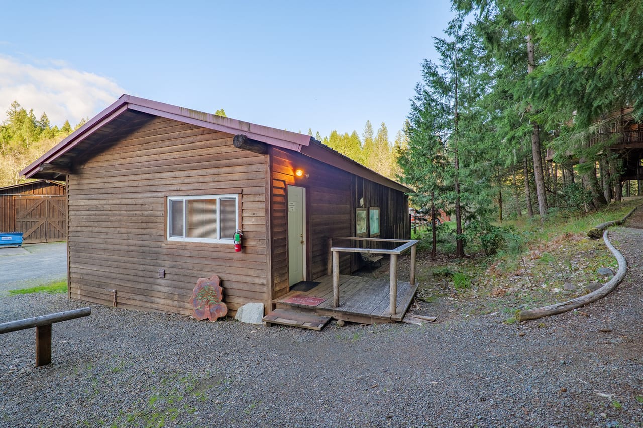 Listing Image 121