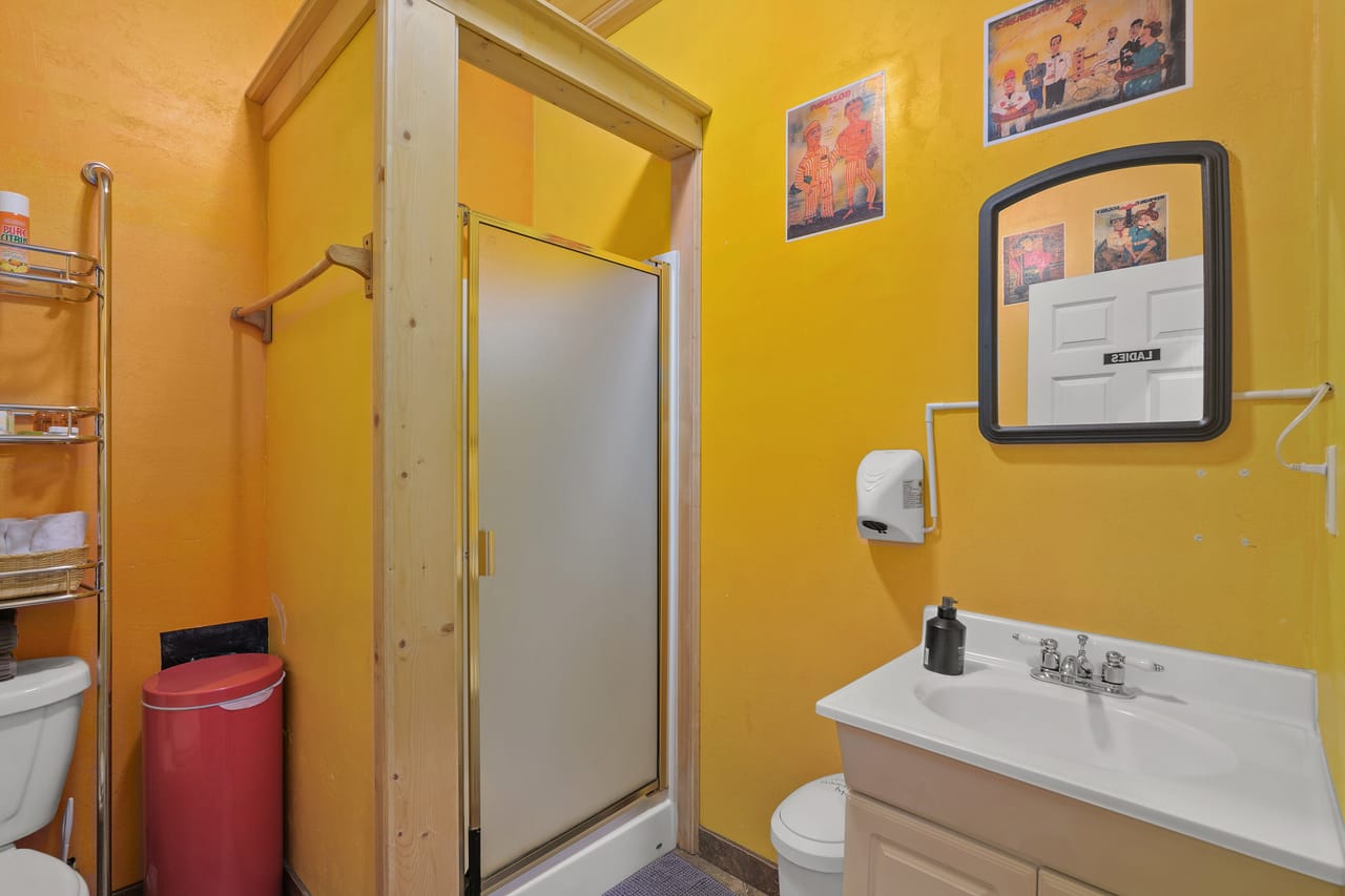 Listing Image 124