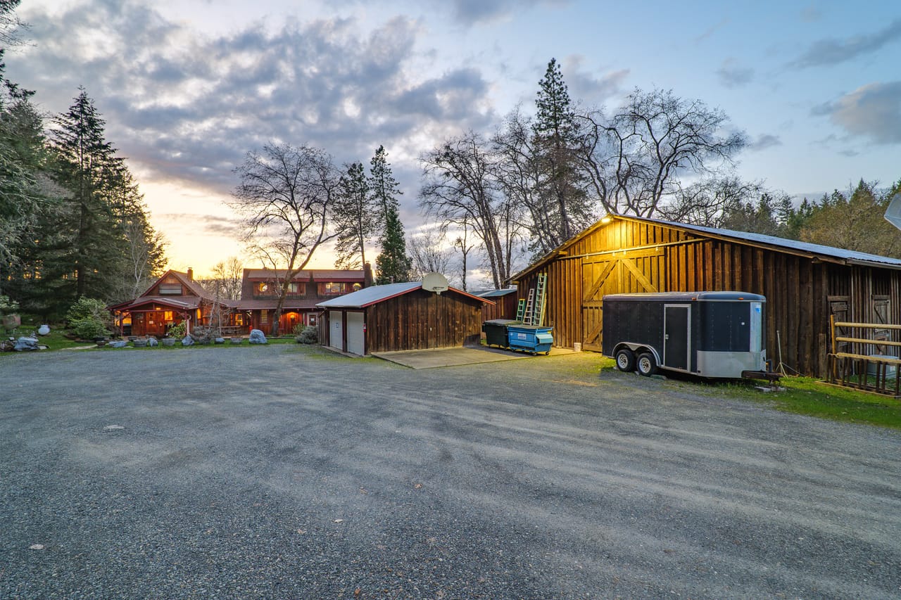 Listing Image 33