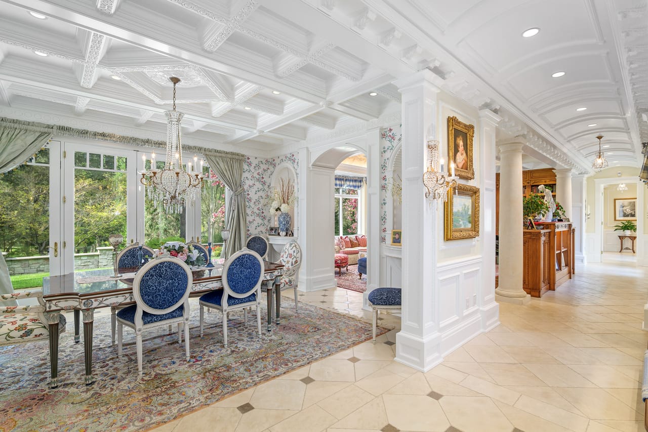 Listing Image 12