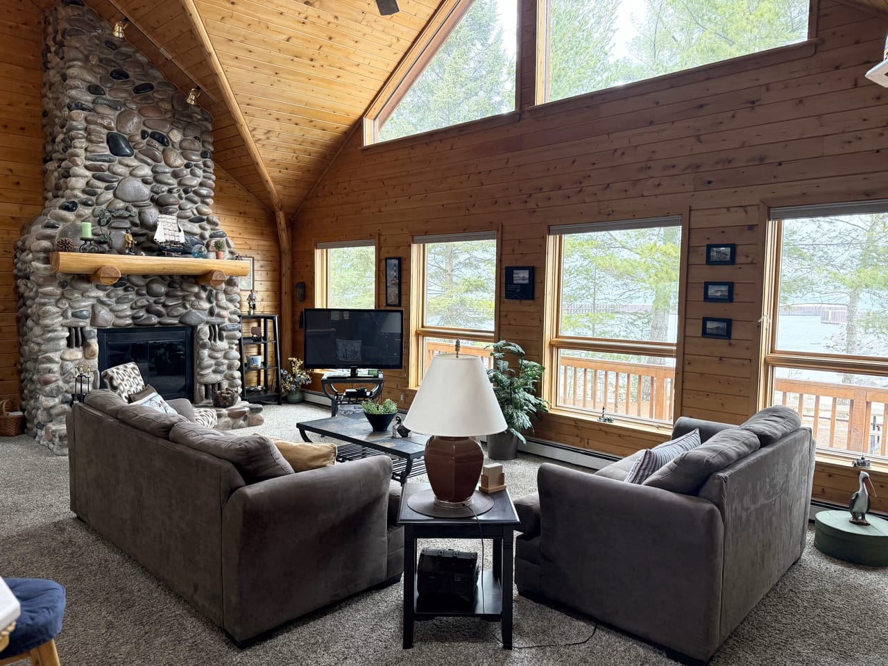 Prestigious Harbor Refuge Lakefront Home 50172420