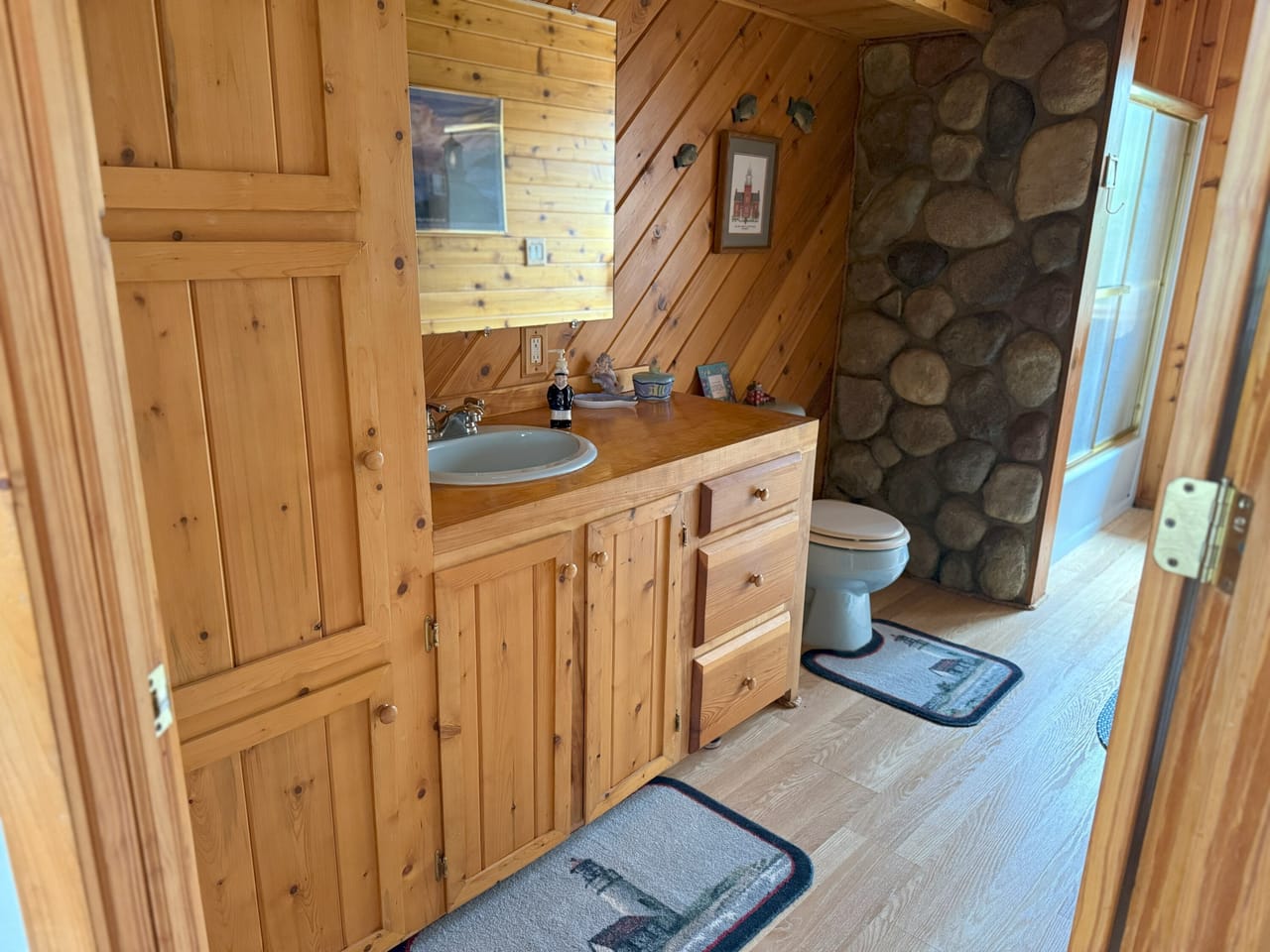 Prestigious Harbor Refuge Lakefront Home 50172420