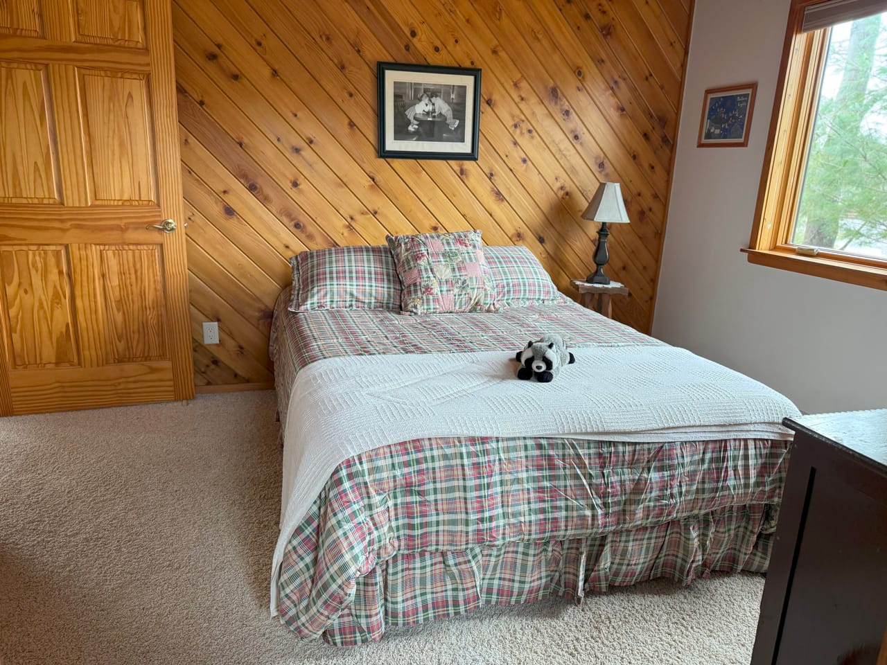 Prestigious Harbor Refuge Lakefront Home 50172420