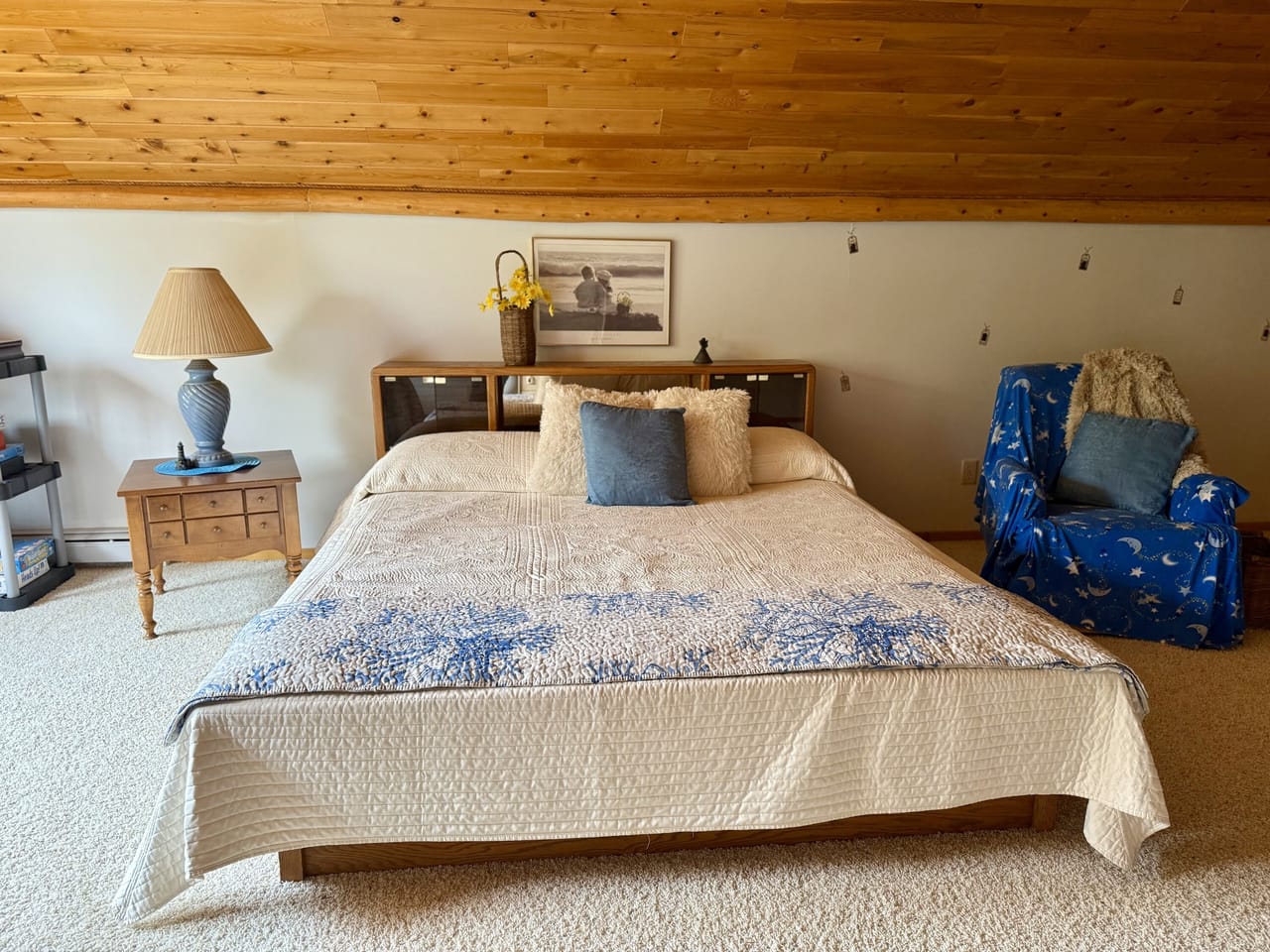 Prestigious Harbor Refuge Lakefront Home 50172420