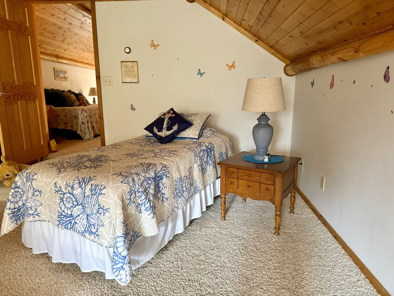 Prestigious Harbor Refuge Lakefront Home 50172420