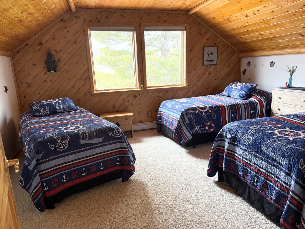 Prestigious Harbor Refuge Lakefront Home 50172420