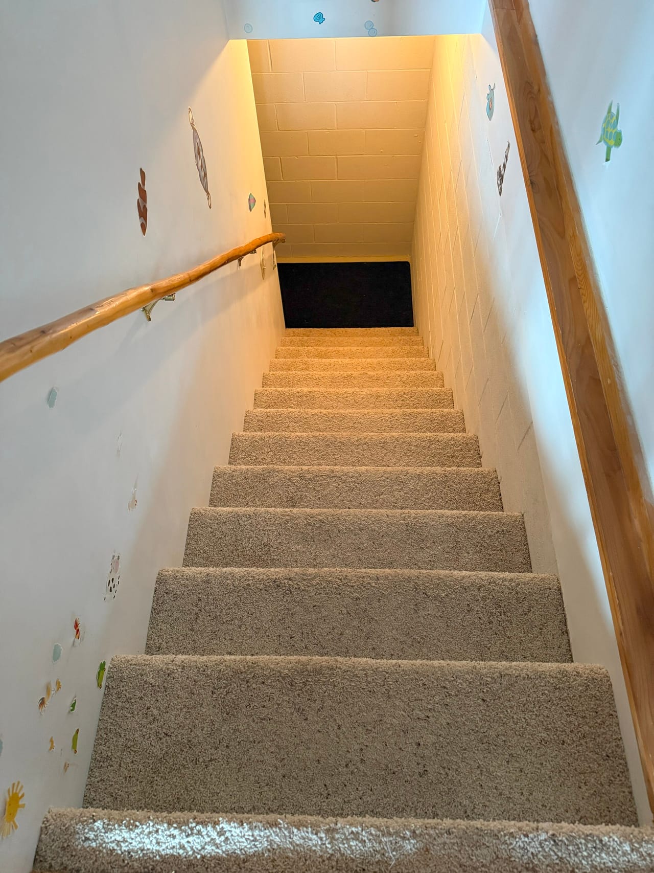 Prestigious Harbor Refuge Lakefront Home 50172420