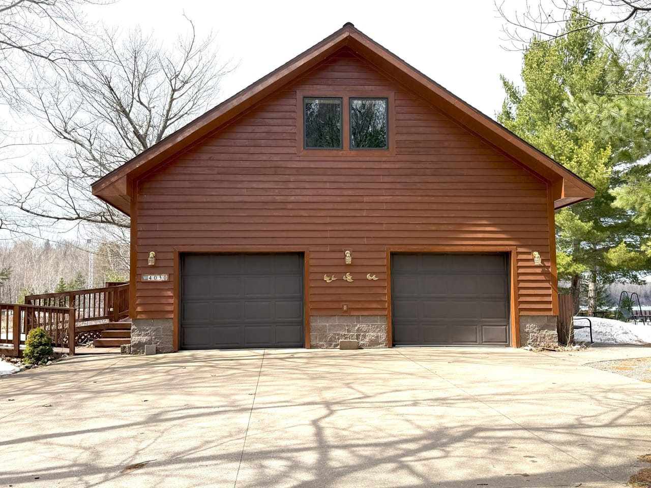 Prestigious Harbor Refuge Lakefront Home 50172420