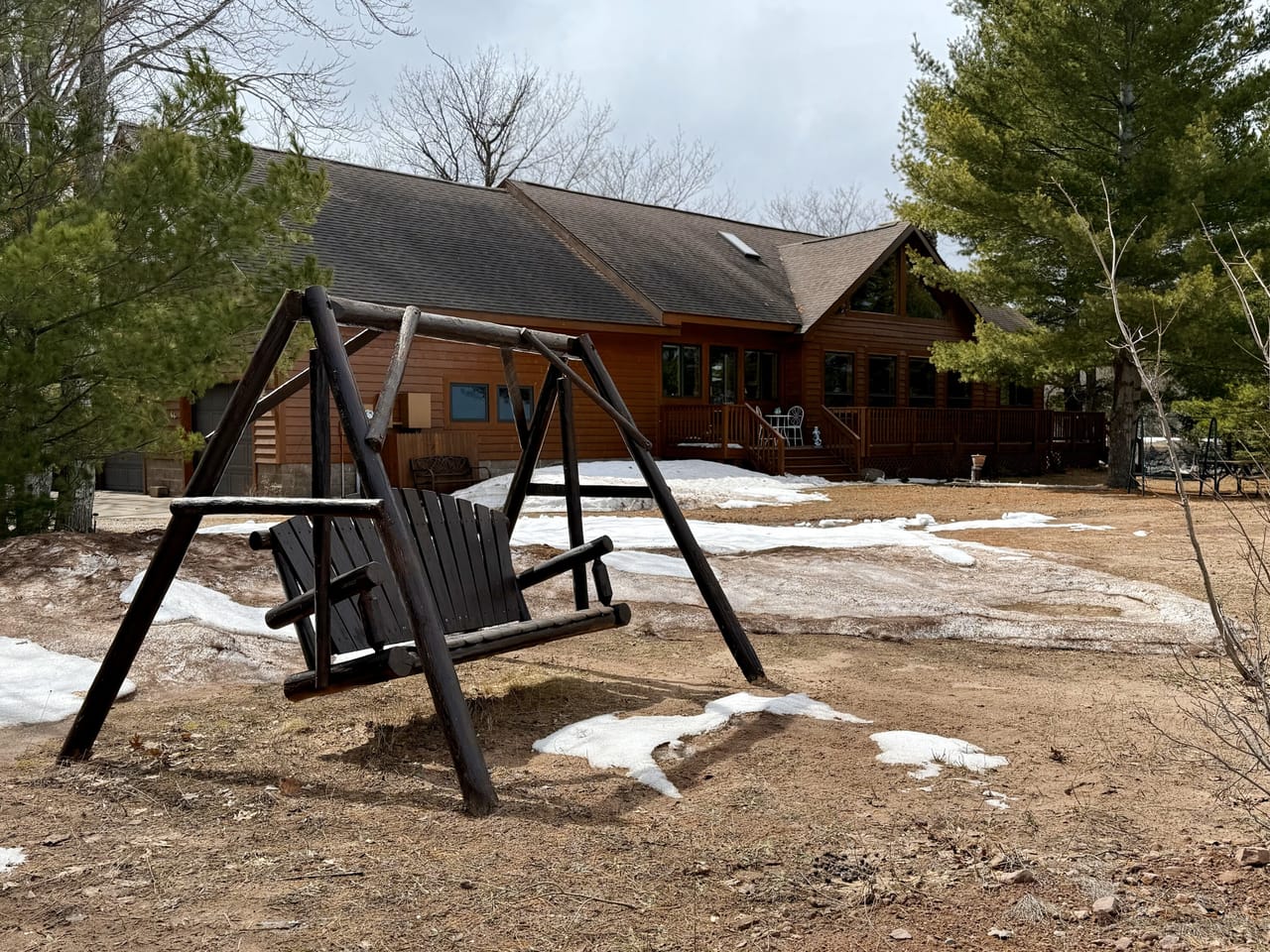 Prestigious Harbor Refuge Lakefront Home 50172420