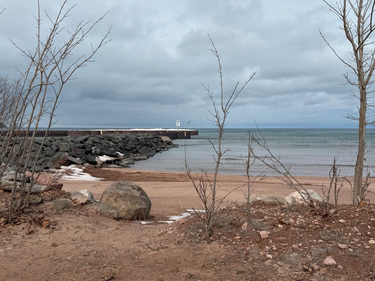 Prestigious Harbor Refuge Lakefront Home 50172420