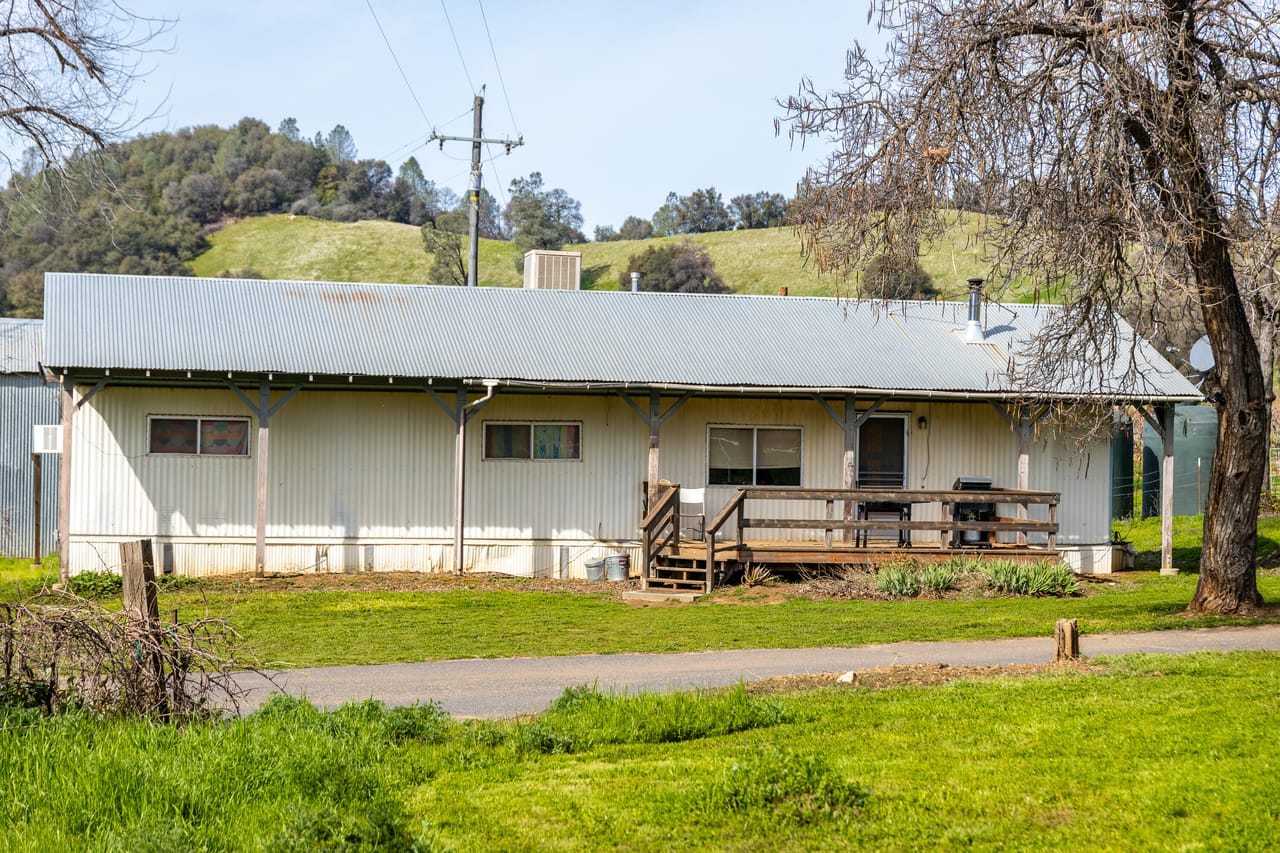 Listing Image 20